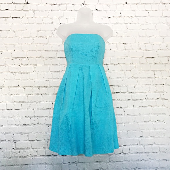 J. Crew Dresses & Skirts - J. Crew Seersucker strapless dress